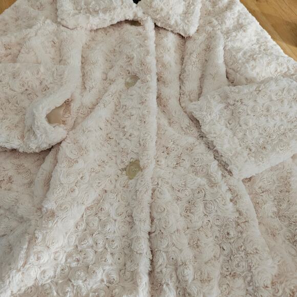 Alfani Faux Fur Rosette Coat Button Front Cream Sz L EUC - Picture 6 of 9